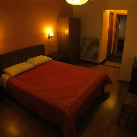 Отель Kroupi Elati (Trikala)