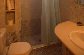 Kroupi Hotell Eláti