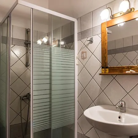 Kroupi Hotel Elati (Trikala)