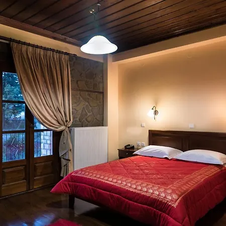 Kroupi Hotell Eláti